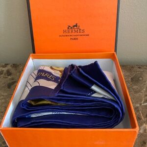 Hermès Paris “Grand Apparat” Silk Scarf 90cm – Blue & Gold – NEW With Box